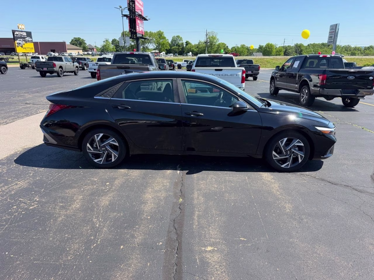 2024 Abyss Black Hyundai Elantra SEL FWD Sedan