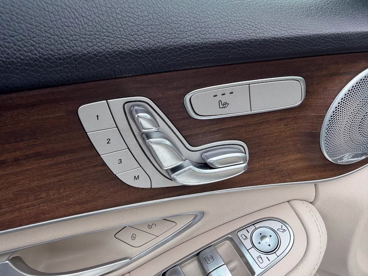 2021 designo Diamond White Metallic Mercedes-Benz C-Class C 300 4MATIC AWD Sedan