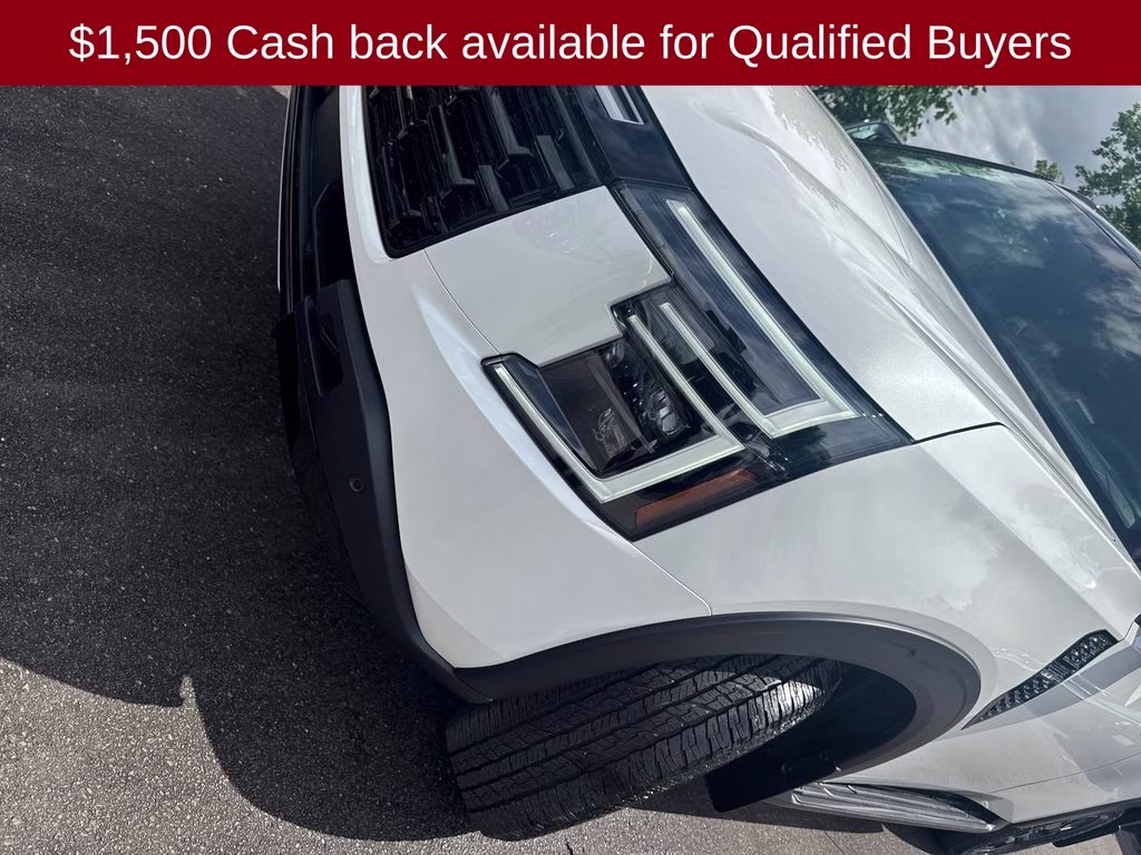 2026 Aspen White/Super Black Nissan Armada PRO-4X 4X4 SUV