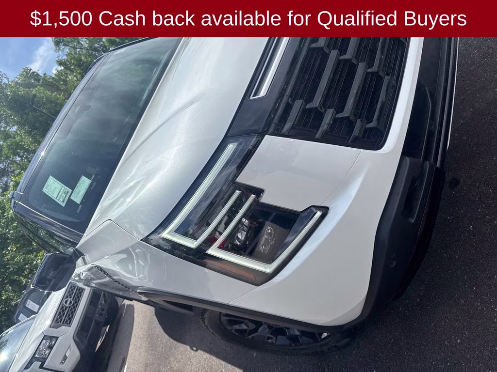 2026 Aspen White/Super Black Nissan Armada PRO-4X 4X4 SUV