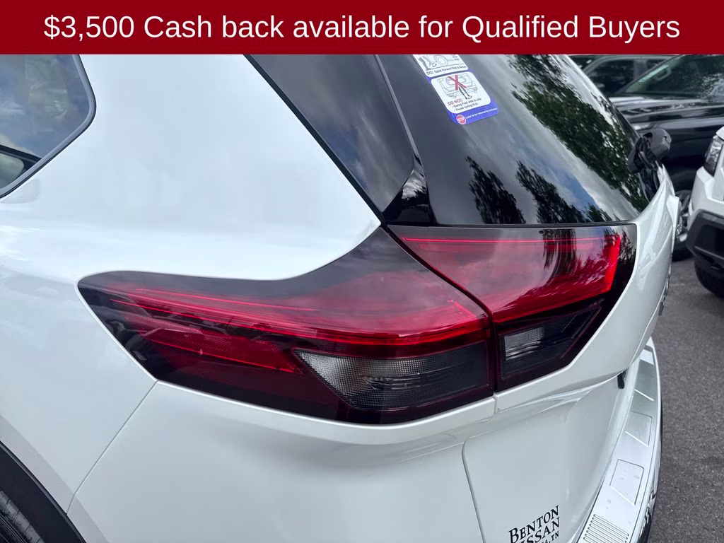 2026 Everest White Pearl Tricoat Nissan Rogue Platinum AWD SUV