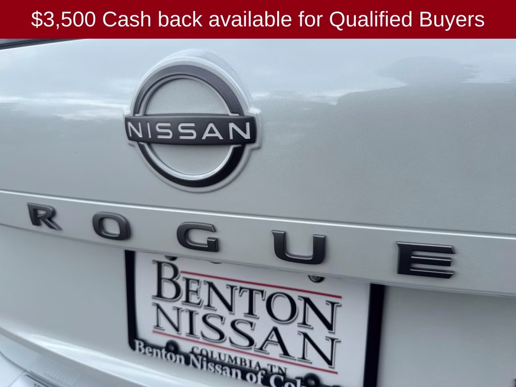 2026 Everest White Pearl Tricoat Nissan Rogue Platinum AWD SUV