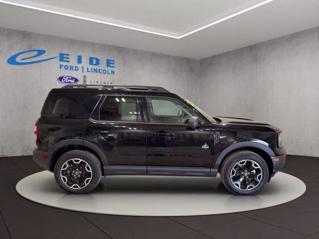 2025 Shadow Black Ford Bronco Sport Outer Banks 4X4 SUV