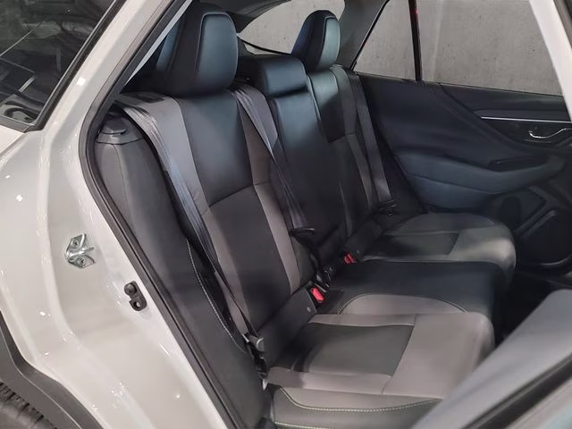 2025 Crystal White Pearl Subaru Outback Onyx Edition AWD SUV