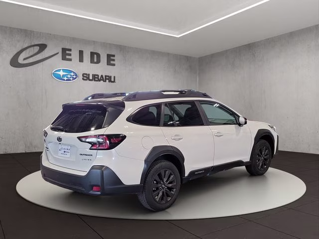 2025 Crystal White Pearl Subaru Outback Onyx Edition AWD SUV