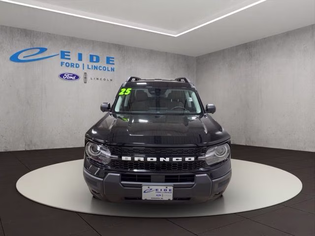 2025 Shadow Black Ford Bronco Sport Outer Banks 4X4 SUV