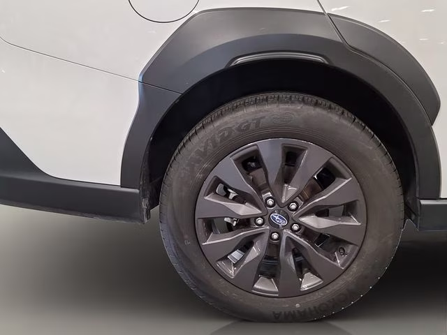 2025 Crystal White Pearl Subaru Outback Onyx Edition AWD SUV