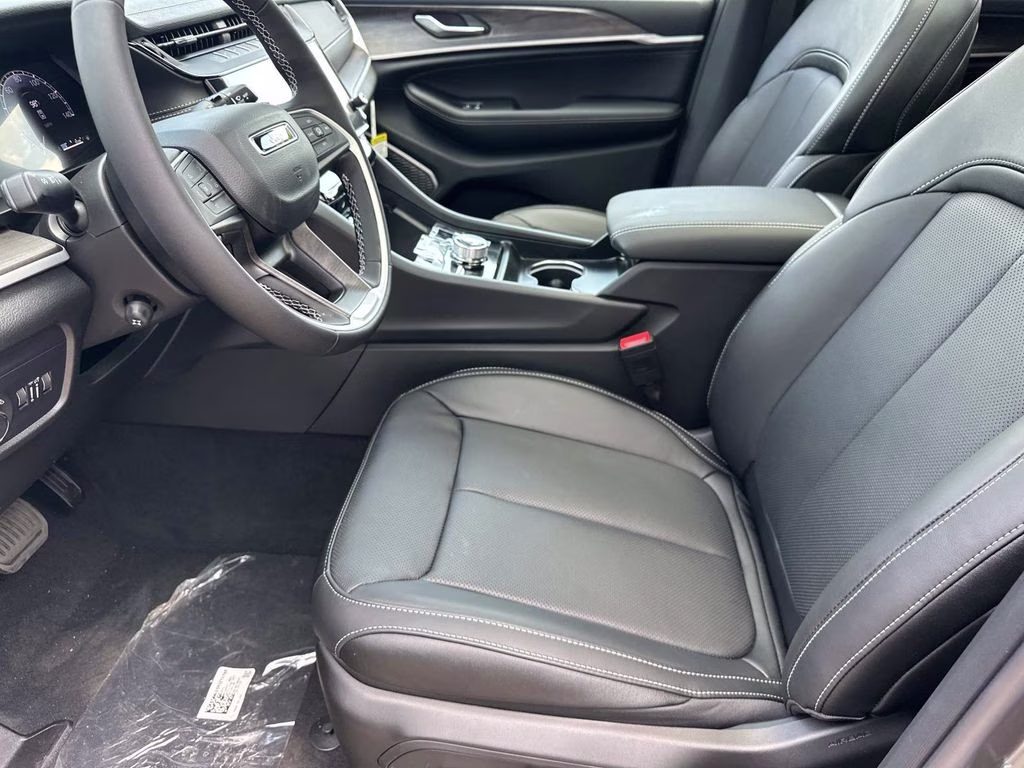 2026 Baltic Gray Metallic Clearcoat Jeep Grand Cherokee L Limited 4X4 SUV