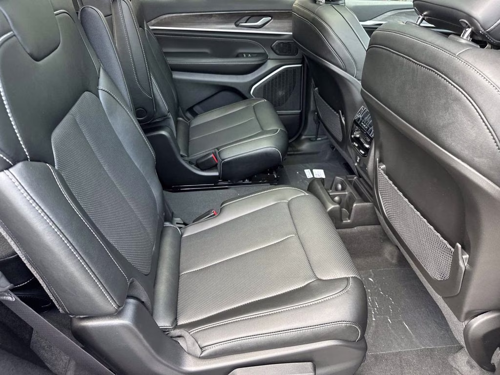 2026 Baltic Gray Metallic Clearcoat Jeep Grand Cherokee L Limited 4X4 SUV