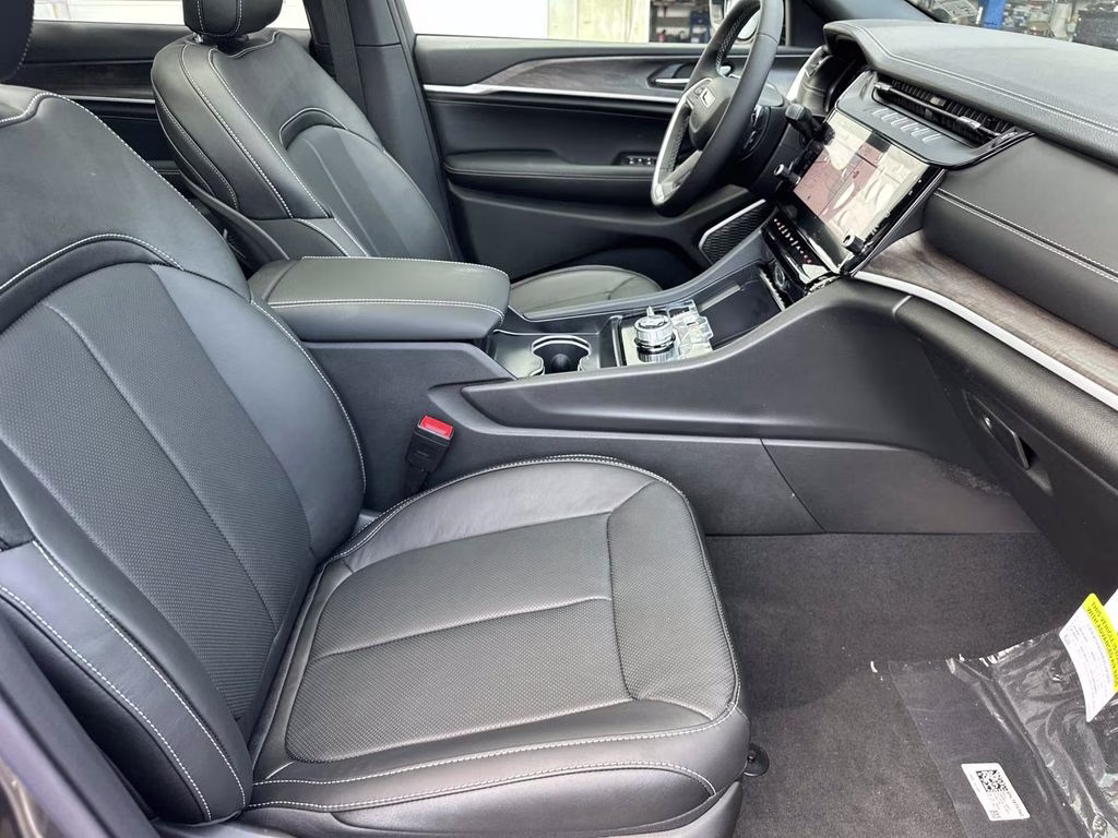 2026 Baltic Gray Metallic Clearcoat Jeep Grand Cherokee L Limited 4X4 SUV