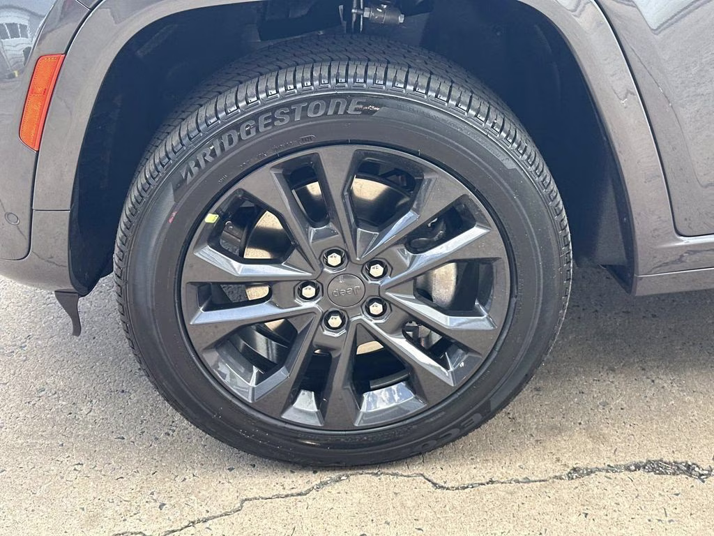 2026 Baltic Gray Metallic Clearcoat Jeep Grand Cherokee L Limited 4X4 SUV