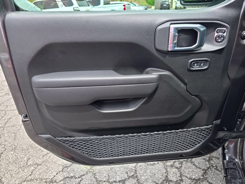 2026 Granite Crystal Metallic Clearcoat Jeep Wrangler 4X4 SUV