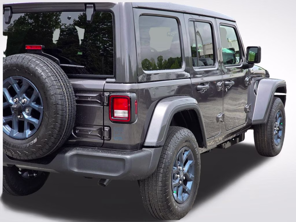2026 Granite Crystal Metallic Clearcoat Jeep Wrangler 4X4 SUV