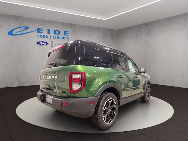 2025 Eruption Green Metallic Ford Bronco Sport Outer Banks 4X4 SUV