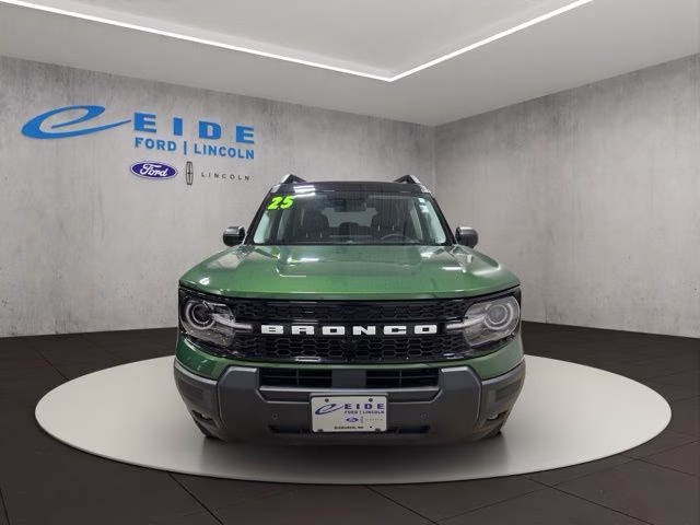 2025 Eruption Green Metallic Ford Bronco Sport Outer Banks 4X4 SUV