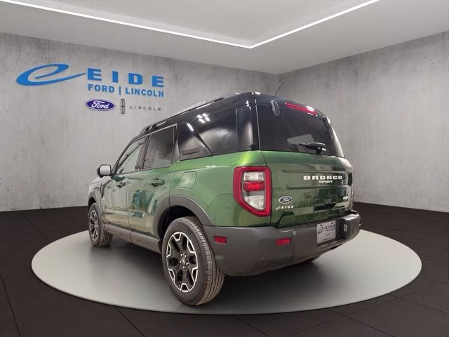2025 Eruption Green Metallic Ford Bronco Sport Outer Banks 4X4 SUV