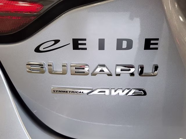2025 Ice Silver Metallic Subaru Legacy Premium AWD Sedan