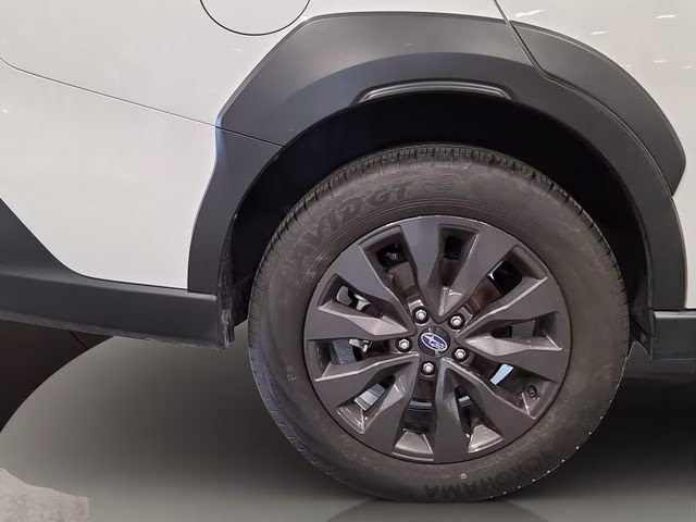 2025 Crystal White Pearl Subaru Outback Onyx Edition AWD SUV