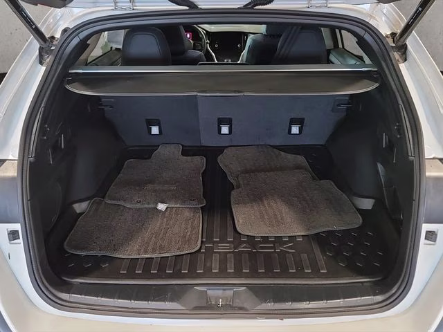 2025 Crystal White Pearl Subaru Outback Onyx Edition AWD SUV