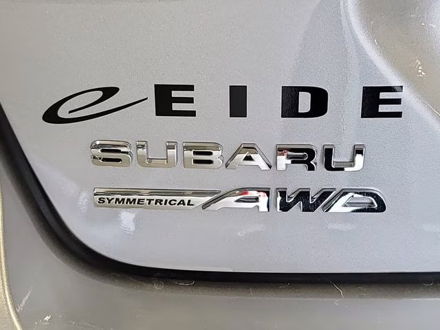 2025 Ice Silver Metallic Subaru Crosstrek Premium AWD SUV