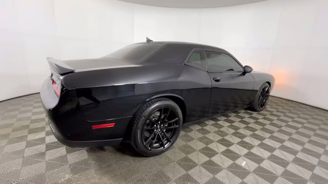 2018 Pitch Black Clearcoat Dodge Challenger R/T RWD Coupe