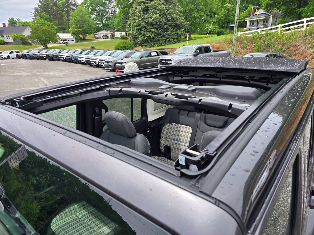 2026 Granite Crystal Metallic Clearcoat Jeep Wrangler 4X4 SUV