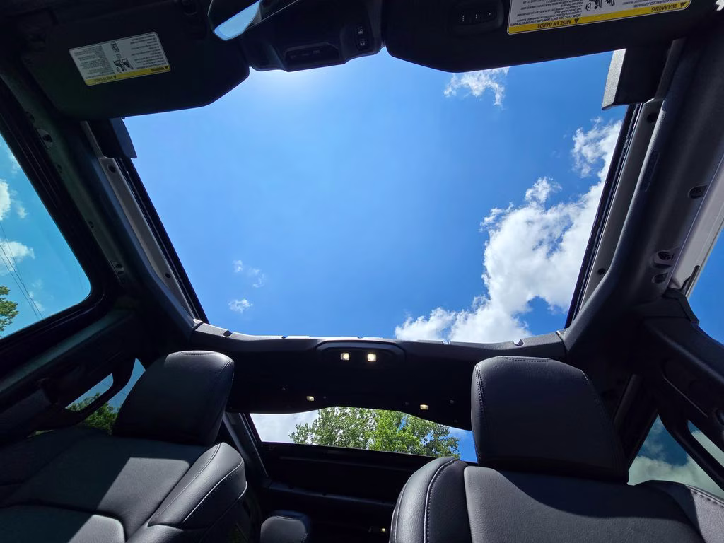 2026 Reign Jeep Wrangler Sahara 4X4 SUV