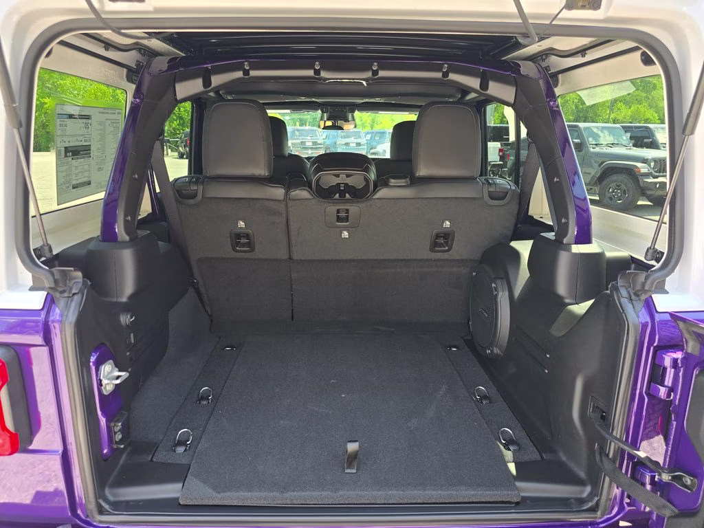 2026 Reign Jeep Wrangler Sahara 4X4 SUV