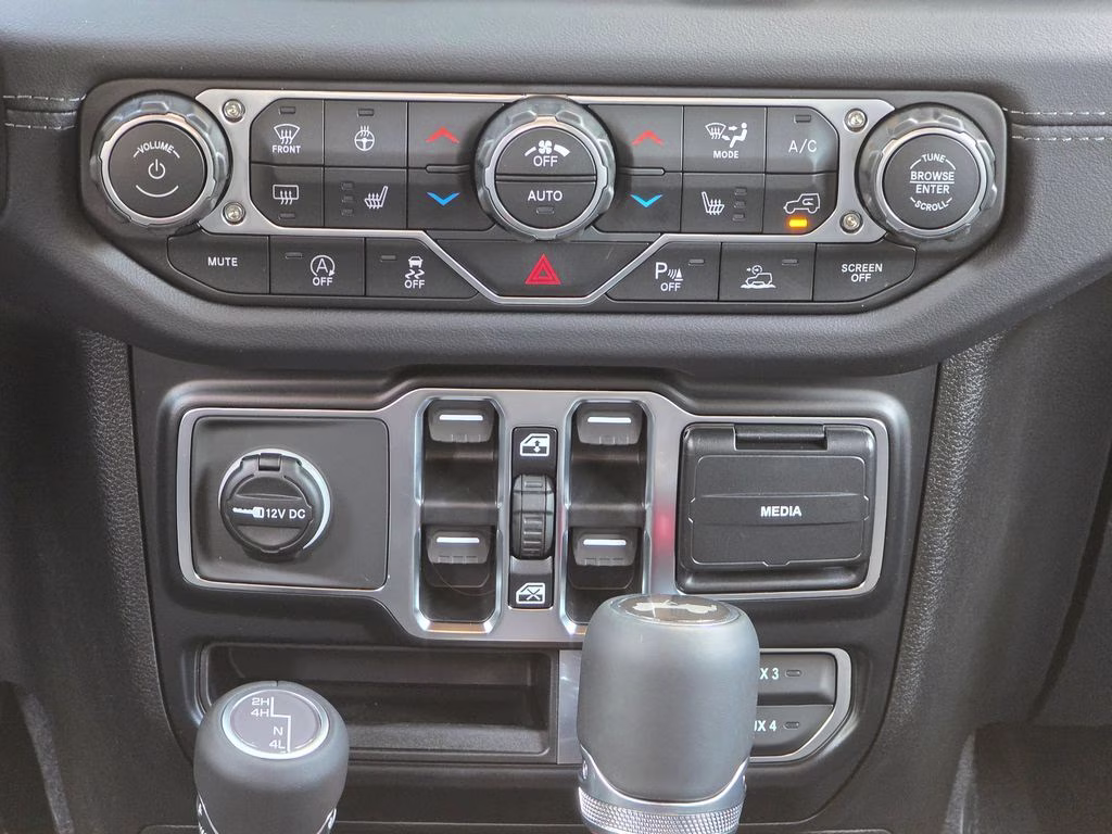 2026 Reign Jeep Wrangler Sahara 4X4 SUV