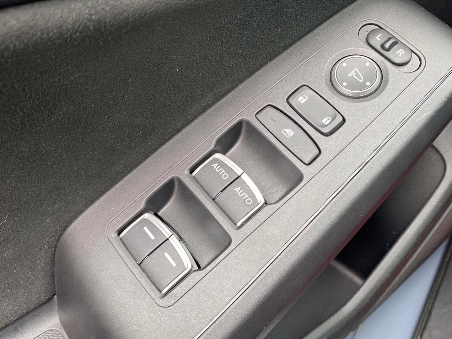 2023 Sonic Gray Pearl Honda Civic Type R FWD Hatchback