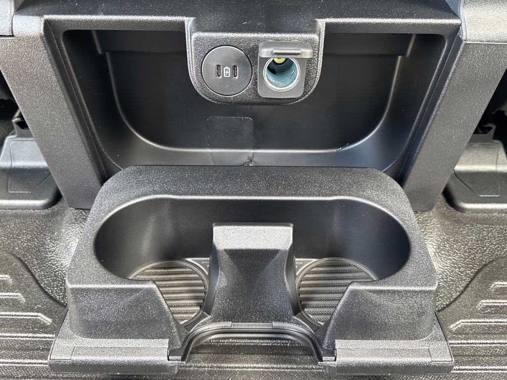 2026 Oxford White Ford Super Duty F-350 DRW XL RWD Chassis