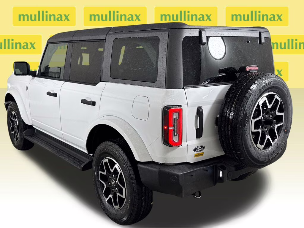 2026 Oxford White Ford Bronco Outer Banks 4X4 SUV