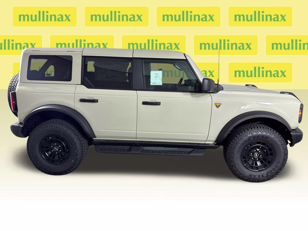 2026 Beige Ford Bronco Badlands 4X4 SUV