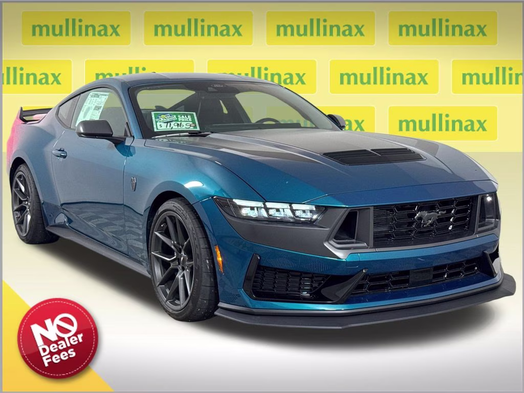 2026 Ford Mustang Dark Horse's photo