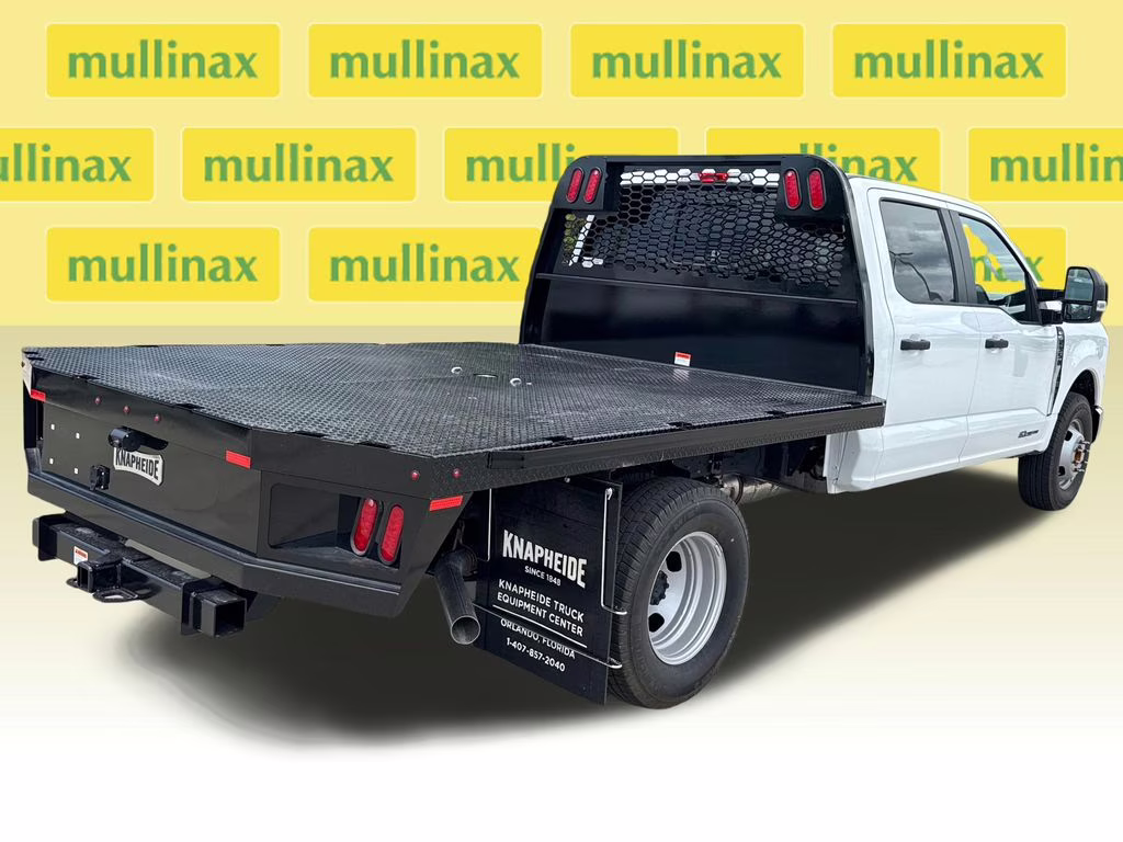2026 Oxford White Ford Super Duty F-350 DRW XL RWD Chassis