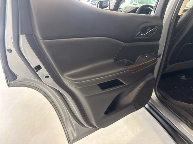 2023 Sterling Metallic GMC Acadia Denali AWD SUV