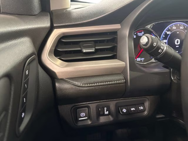 2023 Sterling Metallic GMC Acadia Denali AWD SUV