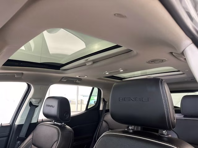 2023 Sterling Metallic GMC Acadia Denali AWD SUV