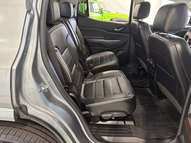 2023 Sterling Metallic GMC Acadia Denali AWD SUV