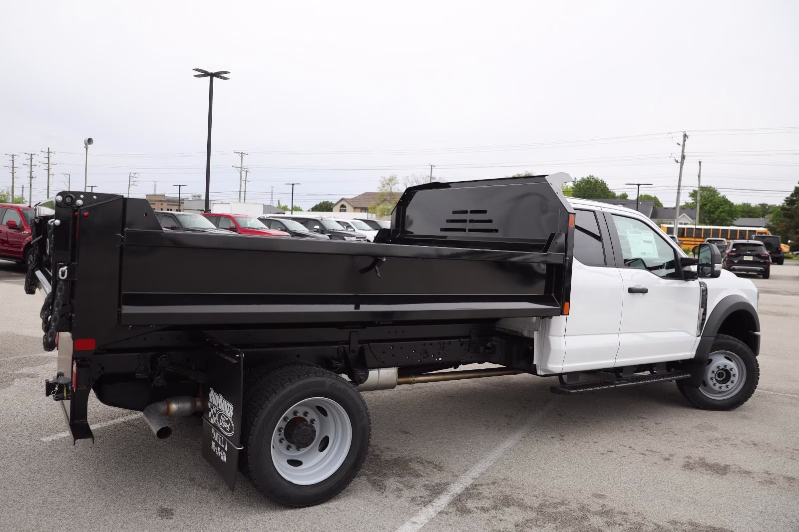 2026 Oxford White Ford Super Duty F-550 DRW XL 4X4 Truck