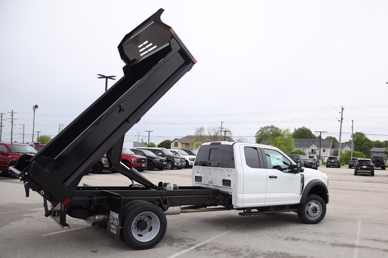 2026 Oxford White Ford Super Duty F-550 DRW XL 4X4 Truck