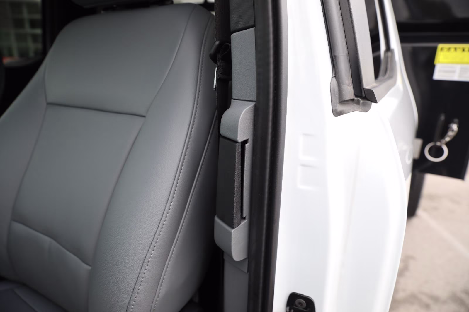 2026 Oxford White Ford Super Duty F-550 DRW XL 4X4 Truck