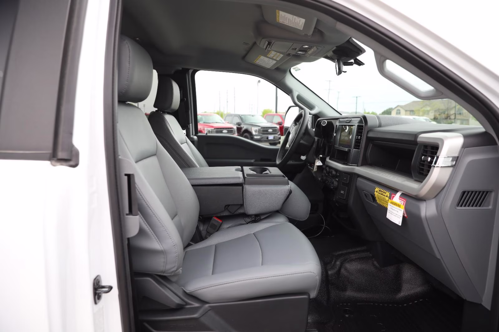 2026 Oxford White Ford Super Duty F-550 DRW XL 4X4 Truck