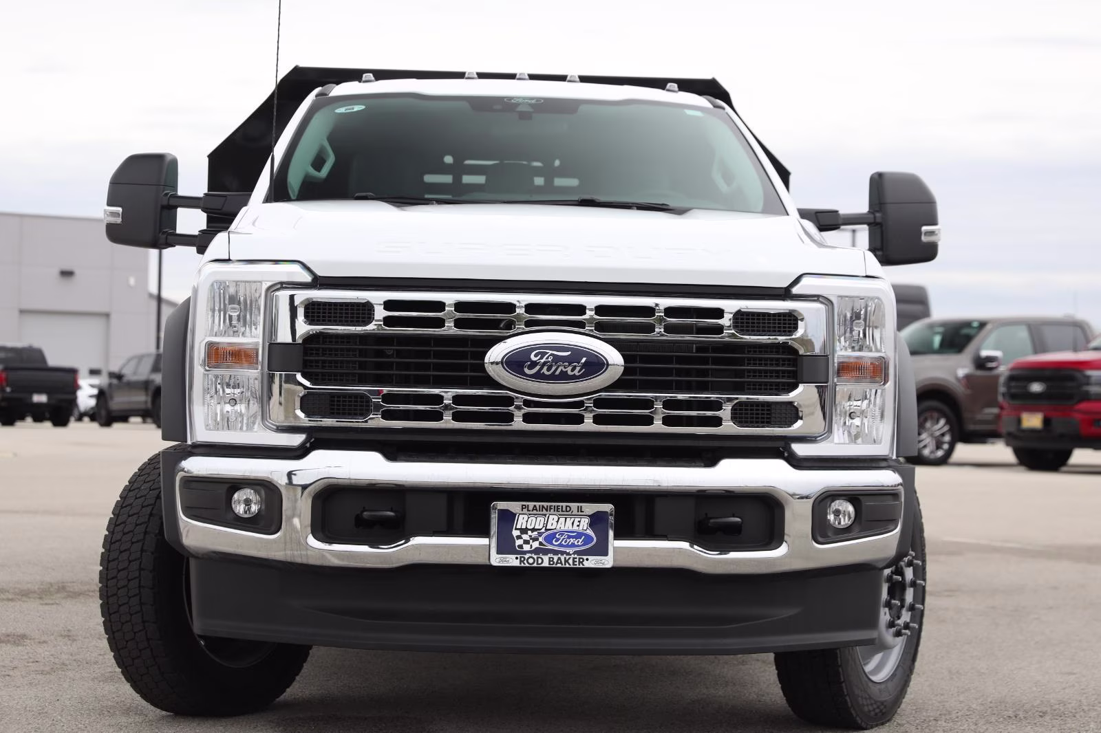 2026 Oxford White Ford Super Duty F-550 DRW XL 4X4 Truck