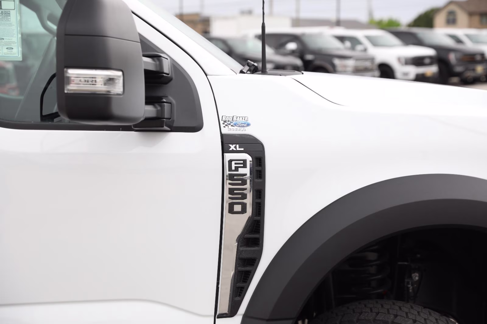 2026 Oxford White Ford Super Duty F-550 DRW XL 4X4 Truck