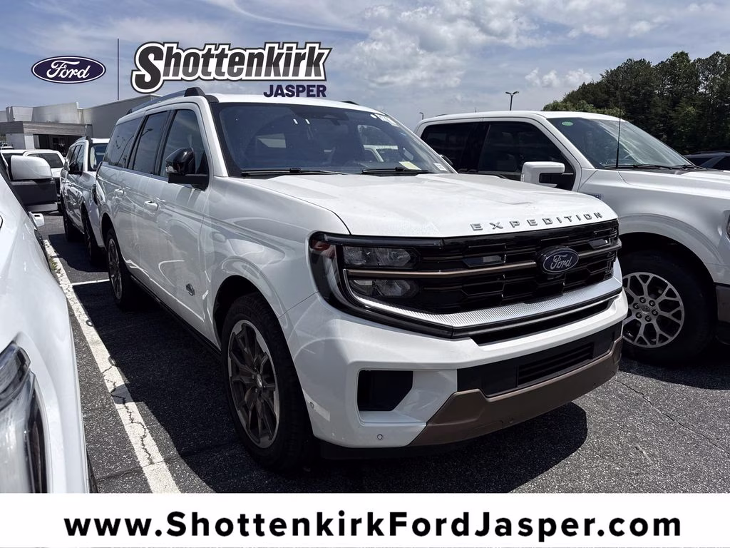 2025 Star White Metallic Tri-Coat Ford Expedition Max King Ranch 4X4 SUV