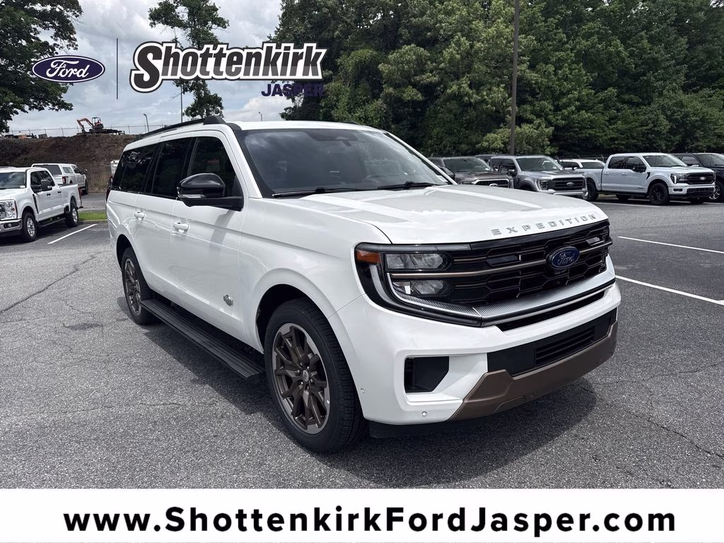 2025 Star White Metallic Tri-Coat Ford Expedition Max King Ranch 4X4 SUV