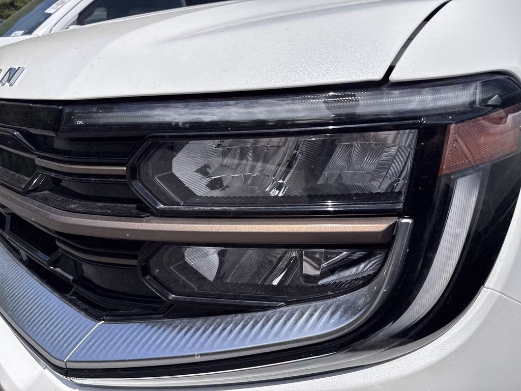2025 Star White Metallic Tri-Coat Ford Expedition Max King Ranch 4X4 SUV