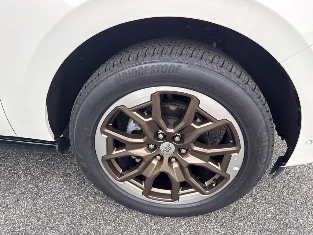 2025 Star White Metallic Tri-Coat Ford Expedition Max King Ranch 4X4 SUV