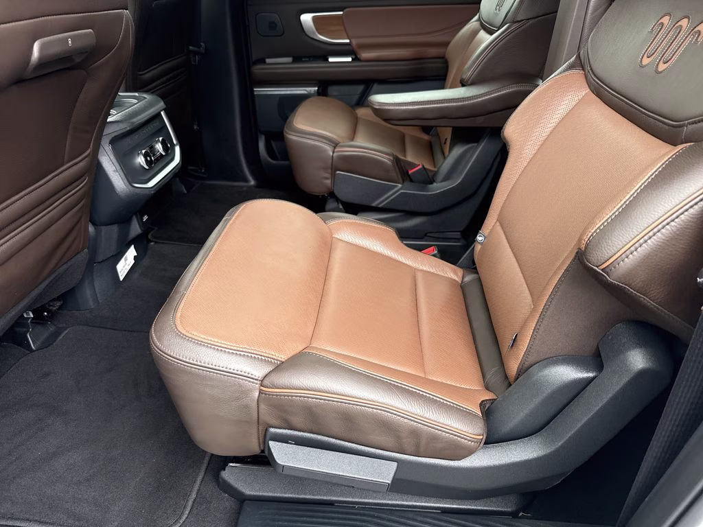 2025 Star White Metallic Tri-Coat Ford Expedition Max King Ranch 4X4 SUV